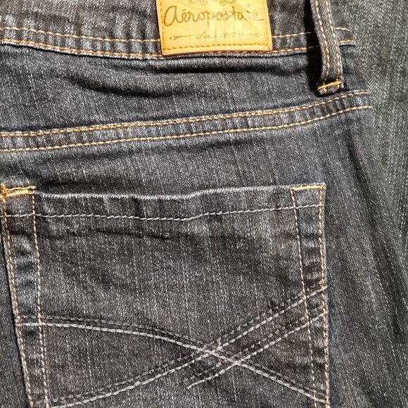 Jeans - Picture 1 of 3